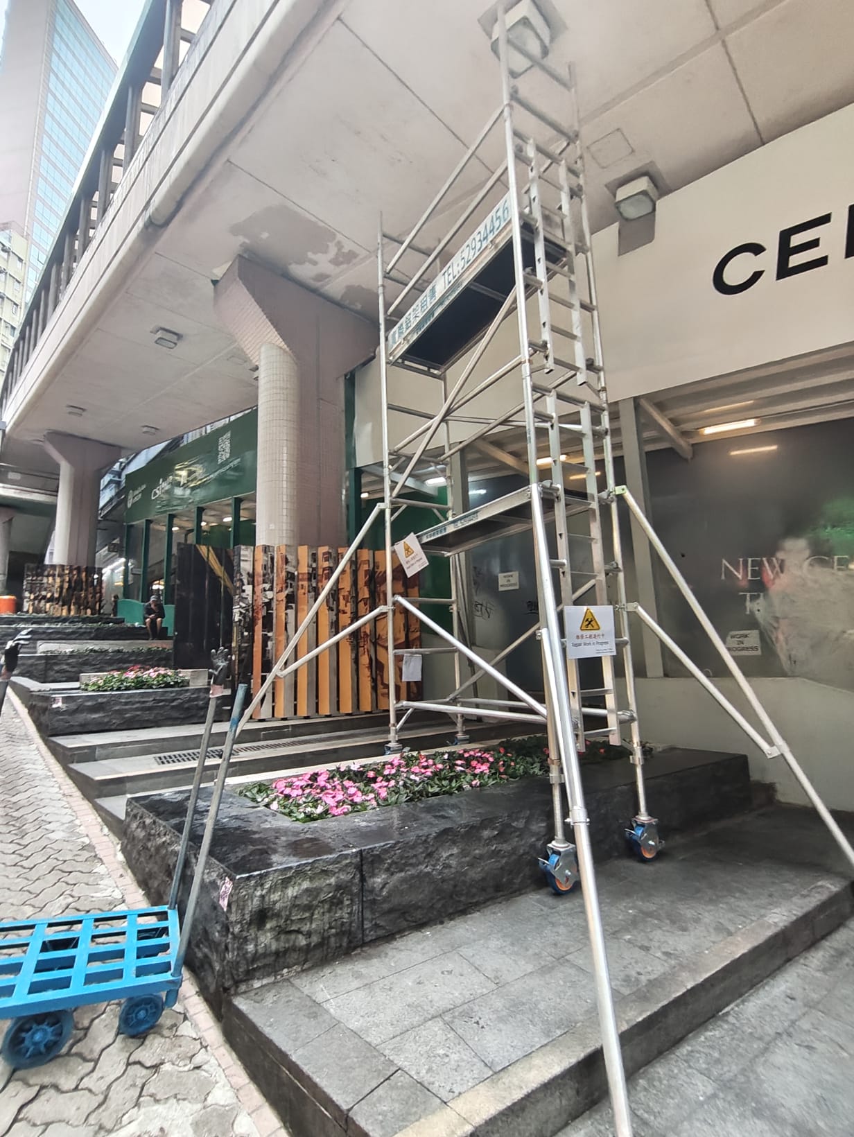 中環半山自動扶手電梯流動式鋁架工程案例